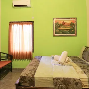 Kubu Turah Homestay Гостевой дом